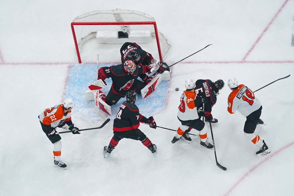 Uvjerljiv start Carlone protiv Philadelphije