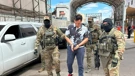 Julio Cesar Chavez Jr. u pratnji policije