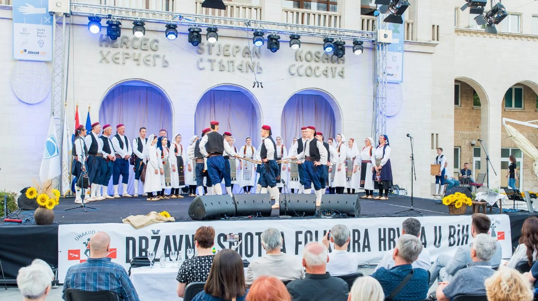 S prijašnje smotre izvornog folklora Hrvata u BiH, Foto: ustupljena fotografija /uhakud.info