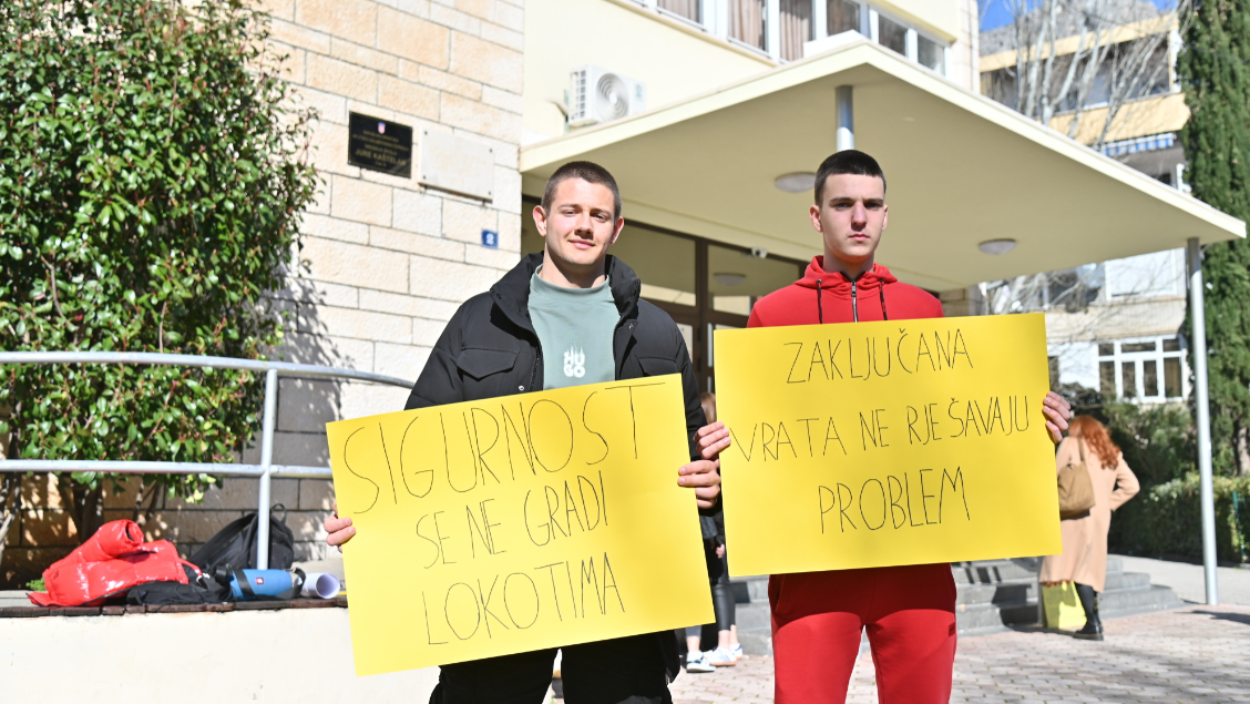 Prosvjed srednjoškolaca u Omišu 