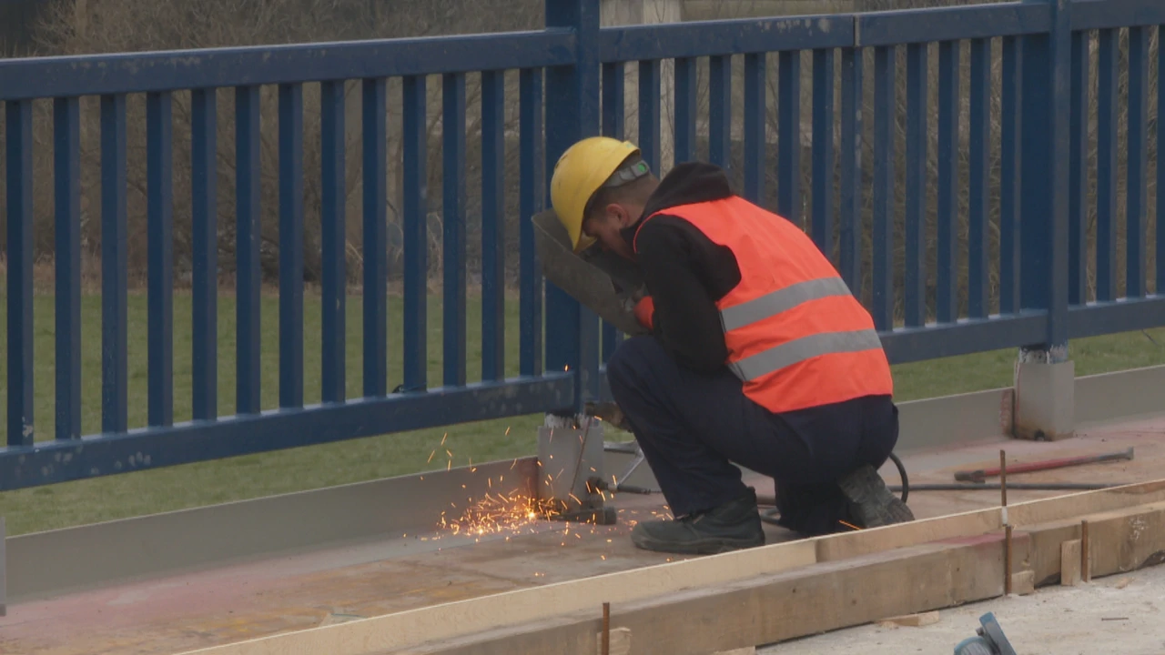 Na starom Savskom mostu iskre frcaju, Foto: HTV/IMS/HRT