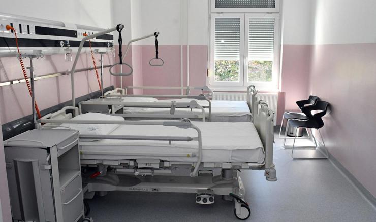 Hrstić otvorila obnovljene odjele požeške bolnice