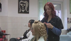 Četverogodišnji eksperimentalni program frizera i kozmetičara, Foto: HRT/HTV