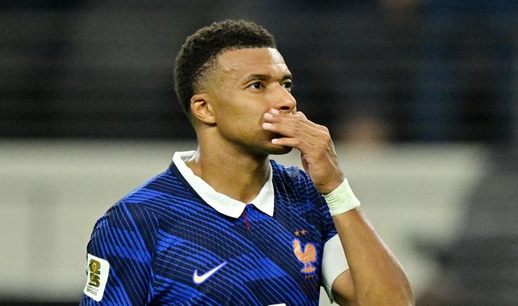 Mbappe emotivnom porukom odao počast Deshampsu