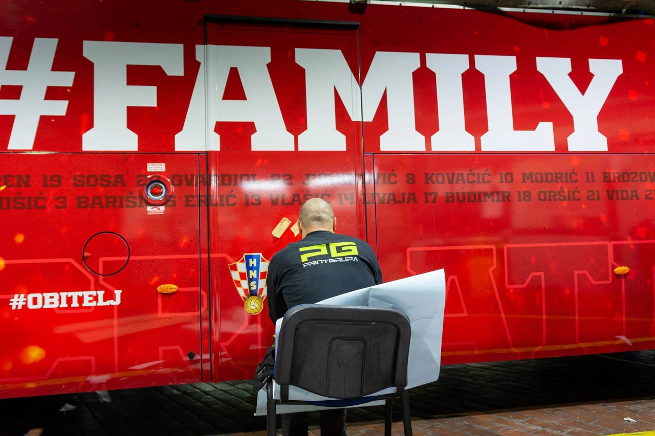 Pripreme za doček Vatrenih, Foto: Print Grupa/-