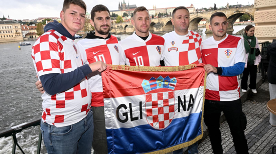 Hrvatski navijači u Pragu