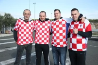 Hrvatski navijači na putu za Split, Foto: Sanjin Strukić/PIXSELL