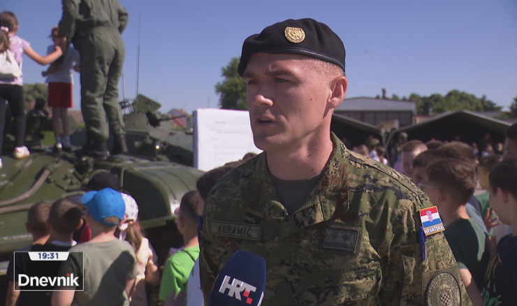 U vojarnama diljem zemlje održan je dan otvorenih vrata