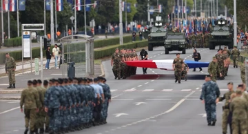 Okupljanje vojske u Vukovarskoj ulici 