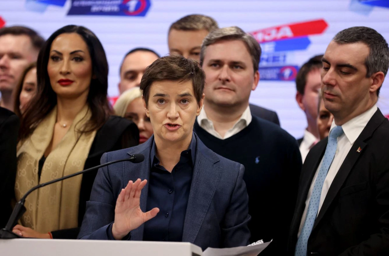Ana Brnabić u sjedištu Srpske napredne stranke 