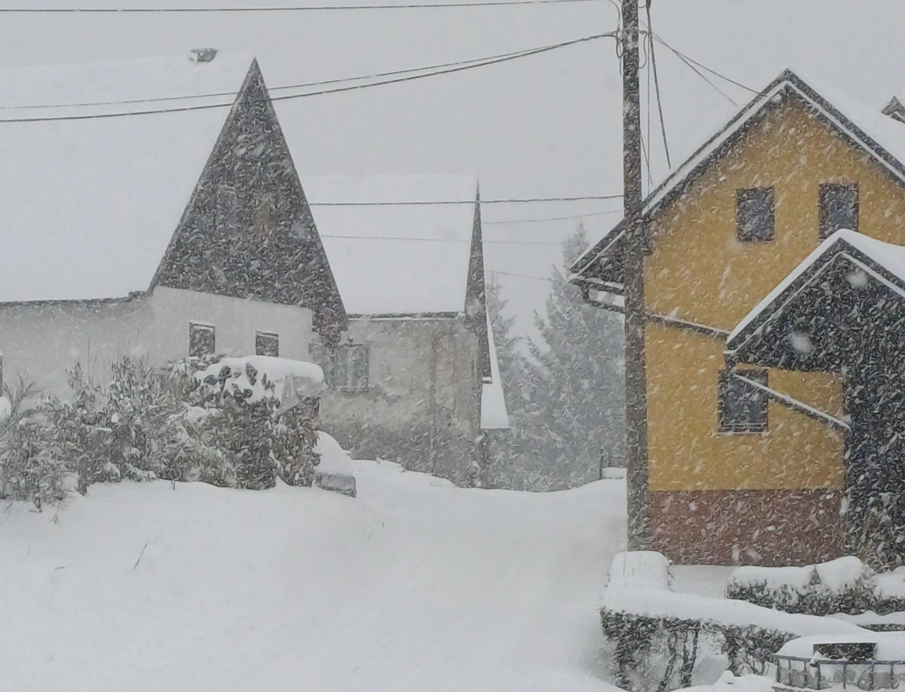 Carevica u Moravicama, zameteni bez ralice na vidiku, Foto: Melita Tomac/-