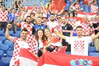 Hrvatski navijači na stadionu De Kuip, Foto: Ante Cizmic/CROPIX