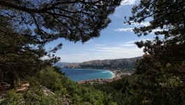 Pogled na Bašku s Mjesečevog platoa na otoku Krku