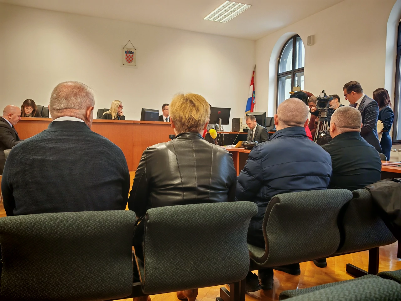 Suđenju Damiru Dekaniću