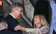 Andrej Plenković i Biserka Petrović na utakmici Hrvatske i BiH, Foto: Goran Stanzl/PIXSELL