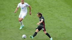 Luka Modrić na utakmici s Češkom