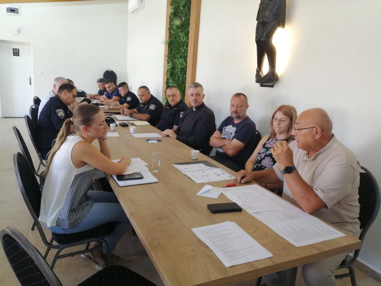 Sastanak o pripremama za Veliku Gospu u Aljmašu, Foto: Radio Osijek/HRT