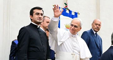 Prvi Angelus pape Lava XIV. u Castel Gandolfu