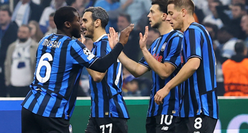 Mario Pašalić sa suigračima 