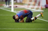 Dominik Livaković na zagrijavanju, Foto: Joao Rico/PIXSELL