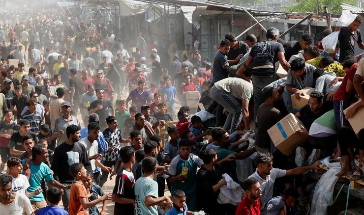Palestinci preuzimaju humanitarnu pomoć, Khan Younis, 11. listopada