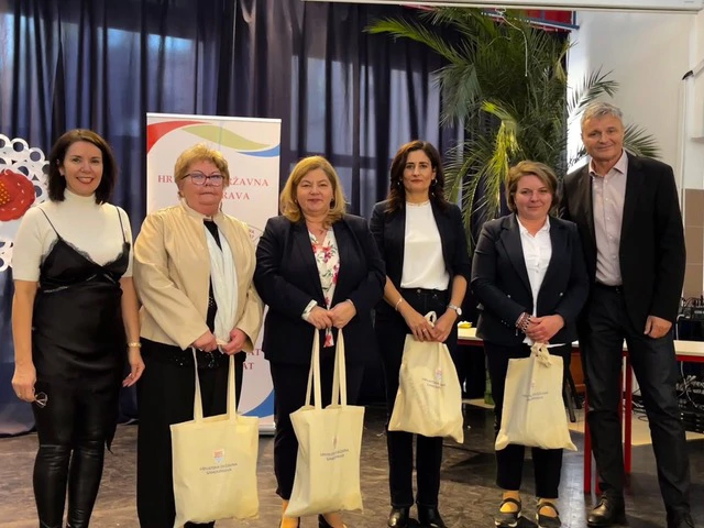 Eva Molnar Mujić, Angela Šokac Marković, Timea Šakan-Škrlin, Zsanett Vörös,  Zorica Prosenjak Matola, Ivan Gugan, Foto: N. Maretić/GH