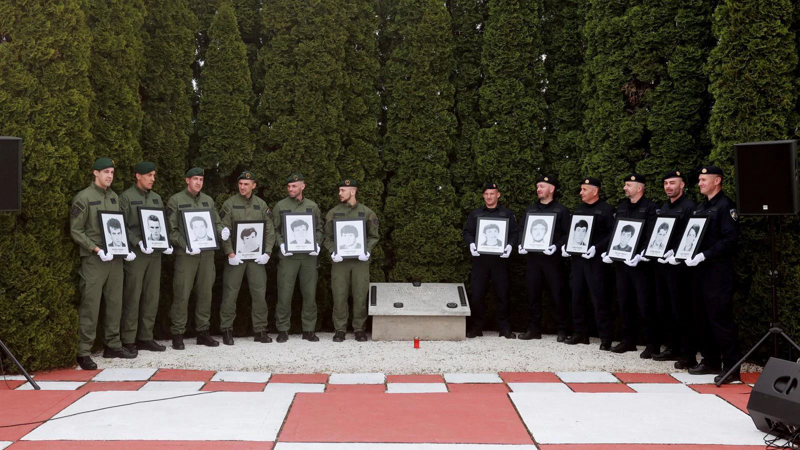 Obilježavanje 34. godišnjica ubojstva dvanaestorice hrvatskih redarstvenika u Borovu, arhivska fotografija