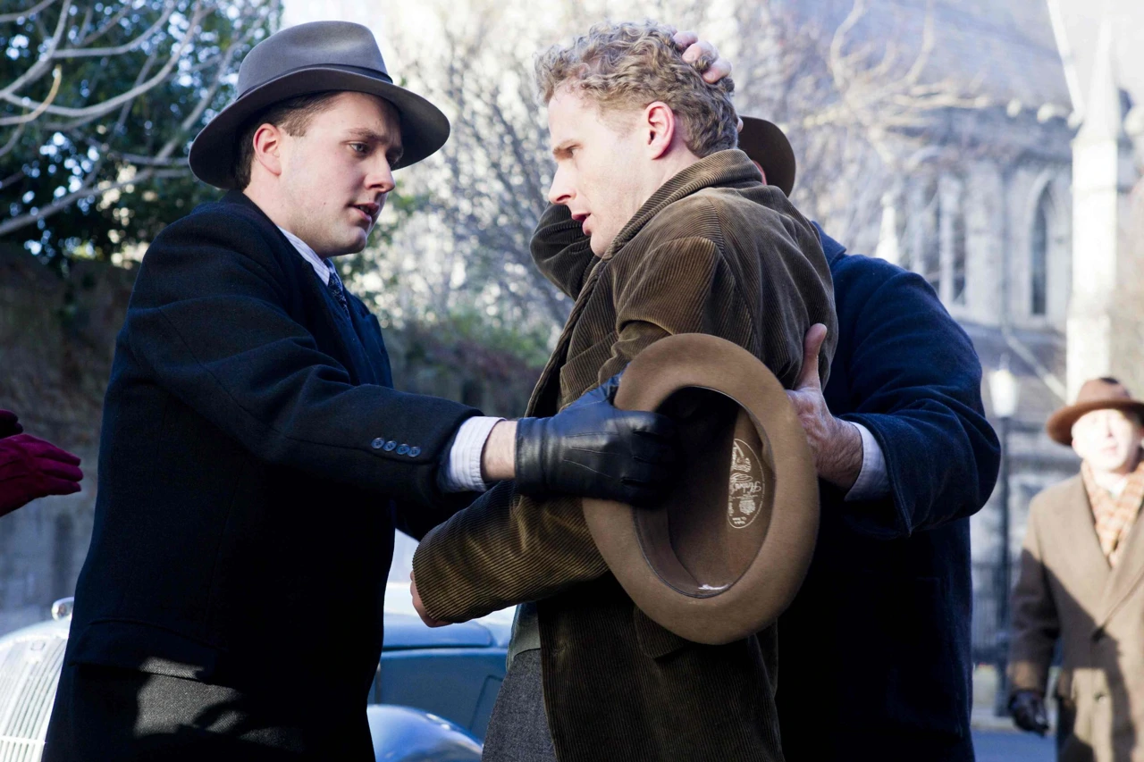 Nedjelja, 12. travnja na Drugom, Foto:  Foyleov rat /8. sezona serije