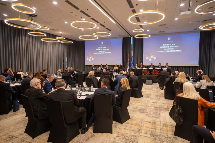 Treća sjednica trećeg saziva Savjeta Vlade za Hrvate izvan RH