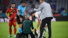 Leonardo Spinazzola na travi 