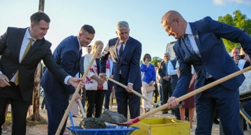 Polaganje kamena temeljca
