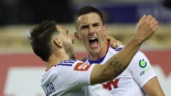 Slavlje nakon pogotka Šege Osijeku