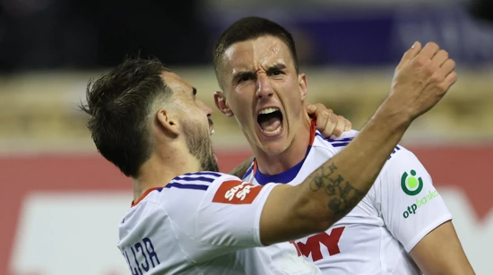 Slavlje nakon pogotka Šege Osijeku