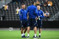 Igrači Dinama na zagrijavanju, Foto: Marko Lukunic//PIXSELL