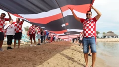 Velika navijačka zastava u Dohi
