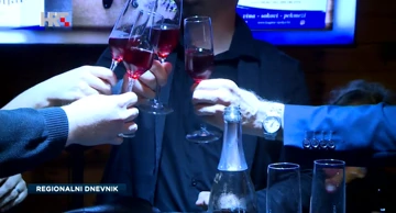 Prvi hrvatski pjenušac od kupina stiže iz Čalinca