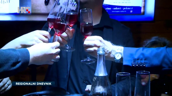 Prvi hrvatski pjenušac od kupina stiže iz Čalinca