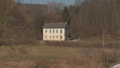 Iako više nije škola, zgradom i dalje odzvanjaju smijeh i pjesma