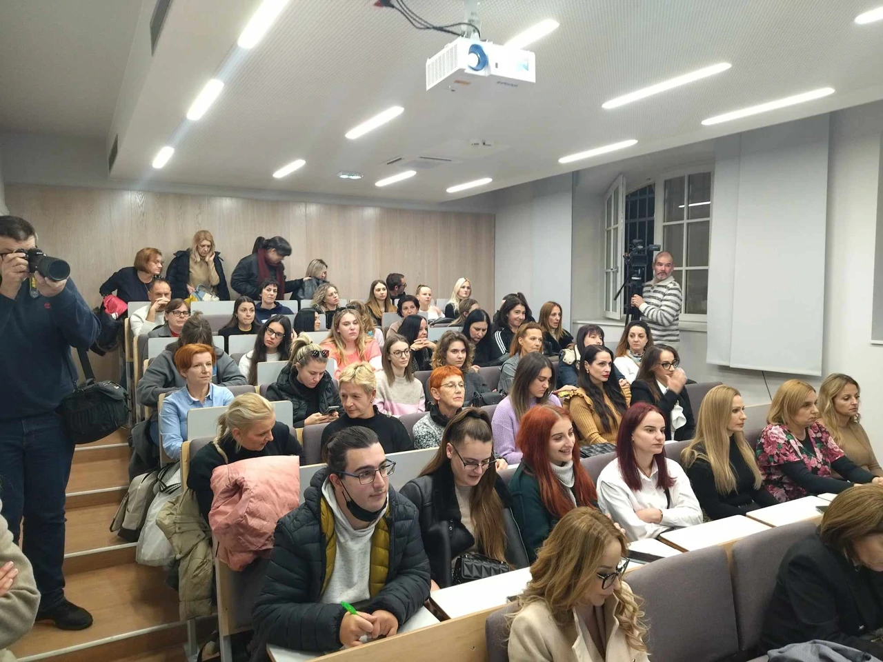 Okrugli stol „Pomoćnici u nastavi – izazovi i perspektive” 