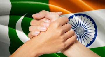 Indija i Pakistan najavili izravne pregovore, primirje se održava