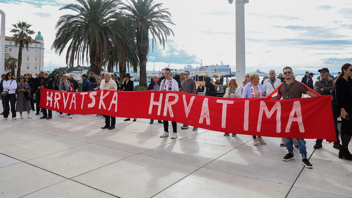 Prosvjed u Splitu za spas kulture i zabranu uvoza stranih radnika