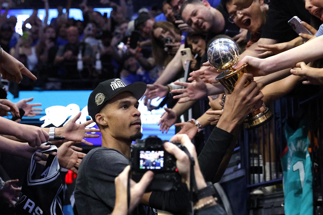 2026 05 31t033430z 1760046121 mt1usatoday29101353 rtrmadp 3 nba playoffs san antonio spurs at oklahoma city thunder 20260531090202