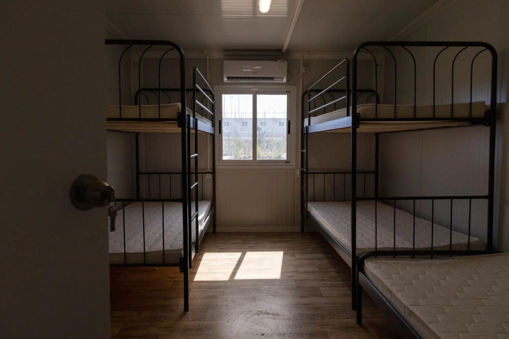 Spavaonice u novom kampu za migrante, Samos, grčka, Foto: Alkis Konstantinidis/Reuters