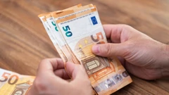 Najveće plaće u informacijama i komunikacijama - Fina
