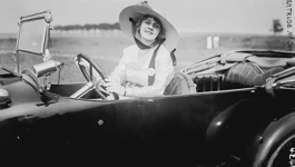 Vozačica automobila s kraja 19. stoljeća