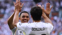 Gonzalo Garcia i Trent Alexander-Arnold