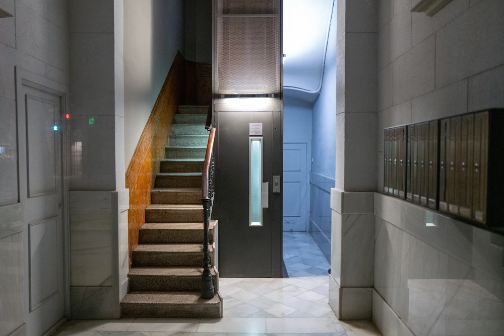 Koliko stambenih zgrada bi moglo dobiti dizala i nova pročelja?