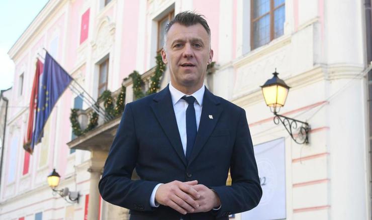 Lukačić najavio kandidaturu za novi mandat na čelu HNS-a