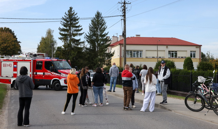 Poljska uhitila tinejdžere zbog prijetnji 'krvavim petkom' školama