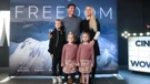 Ivica Kostelić s obitelji na premijeri filma "Freedom"